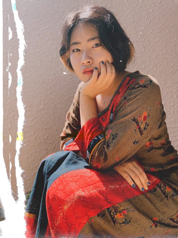 河内桃子 - MODECON